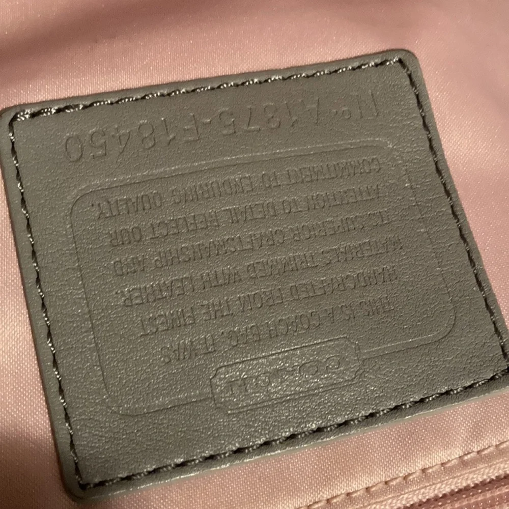Coach - Vintage Silver/Gray Purse - Picture 8 of 9